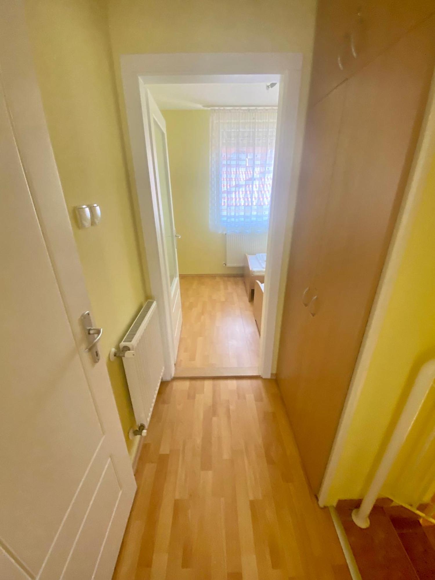Hajnal Vendeghaz Apartment Hajduszoboszlo Bagian luar foto