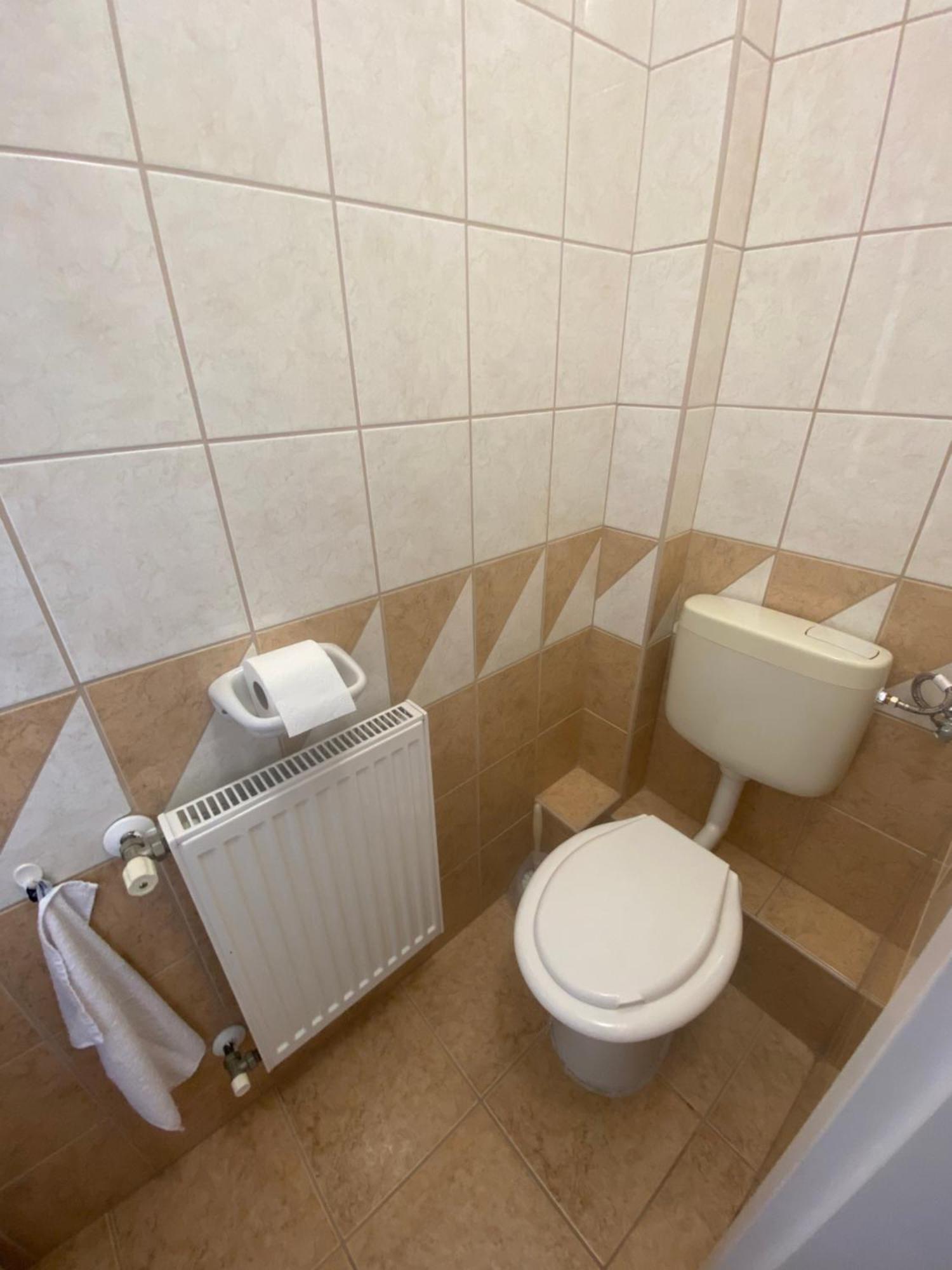 Hajnal Vendeghaz Apartment Hajduszoboszlo Bagian luar foto